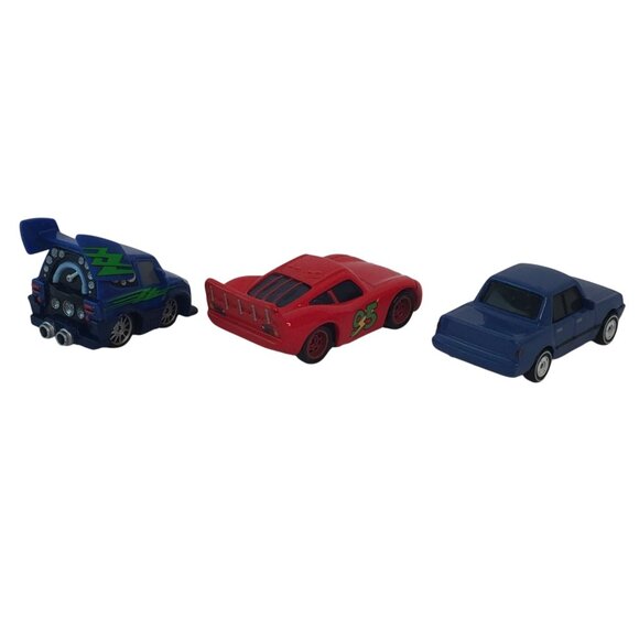 Disney Pixar Cars Diecast Lightning McQueen DJ Chuck Manifold Bob Cutlass Chuki - Picture 3 of 9